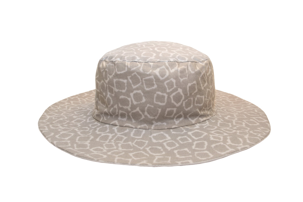 Unisex - Grey Giraffe