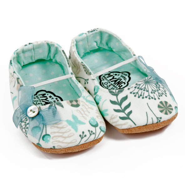 Pumps / Girls - White and Aqua Fern
