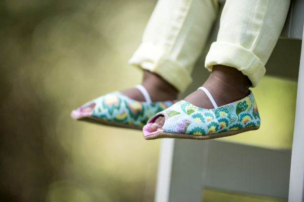 Peeptoe / Girls - Bright Retro