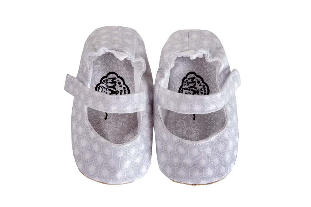 Mary Jane / Girls - Grey Snowflake