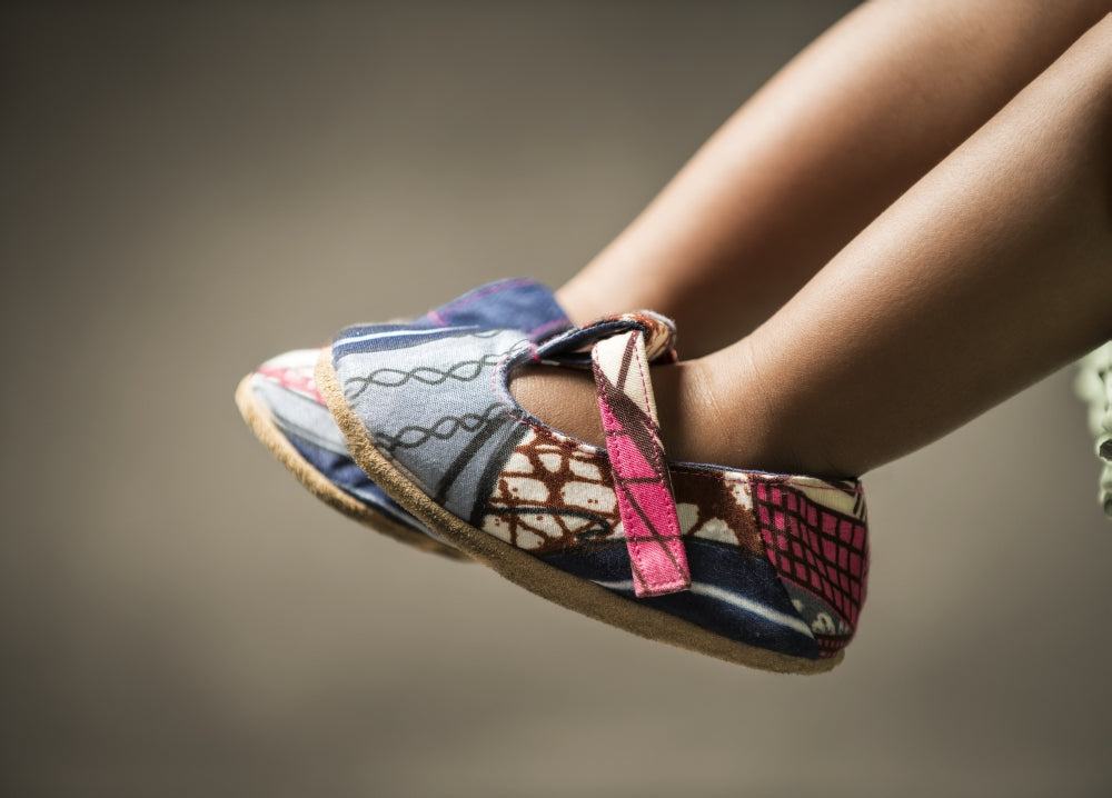 T-Bar / Girl - Pink Wax Print